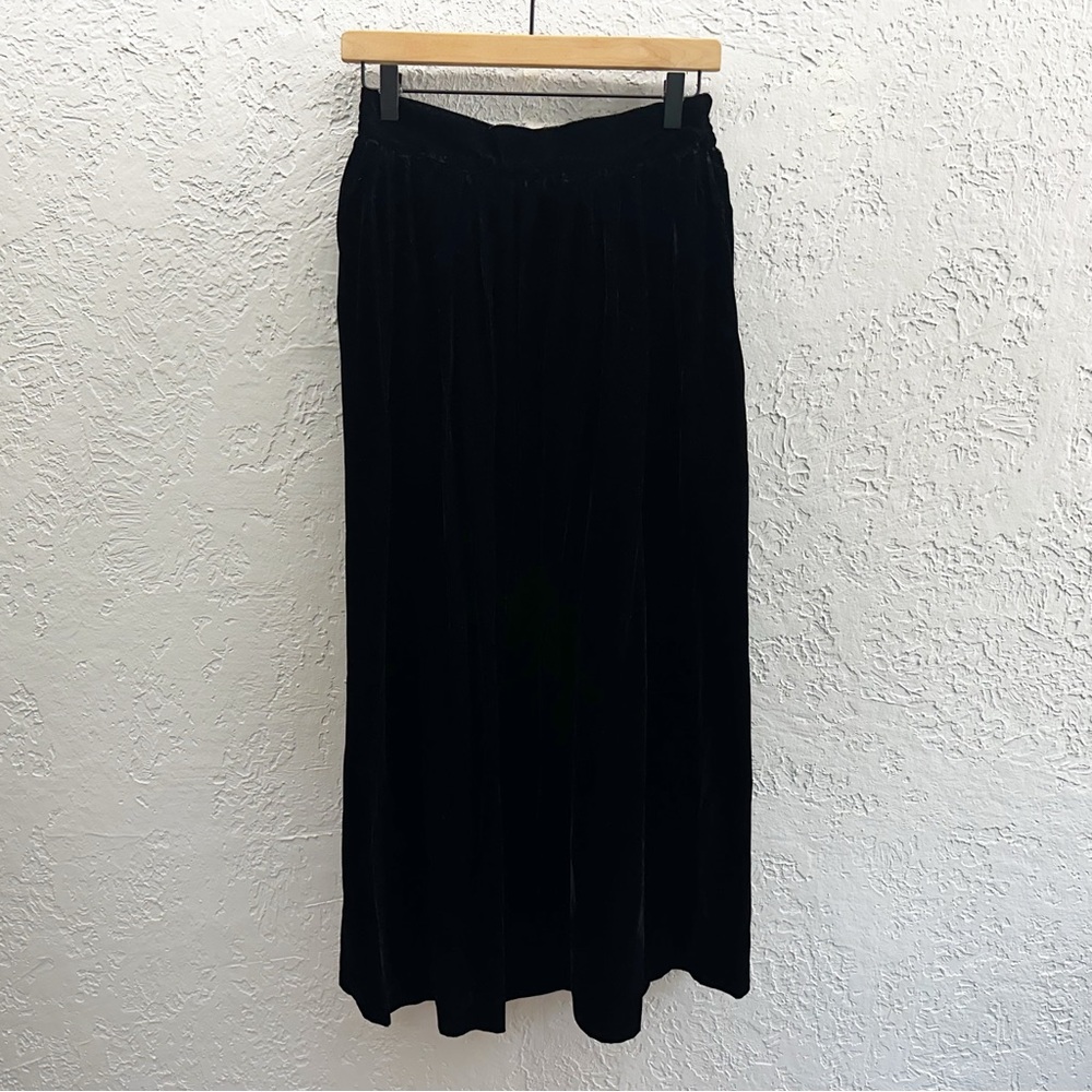Vintage black velvet maxi skirt size 8